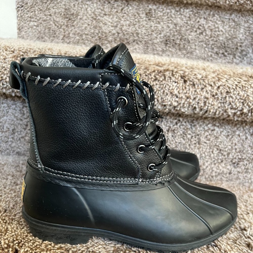 Pendleton Women's Black Leather Upper / Rubber Sh… - image 1